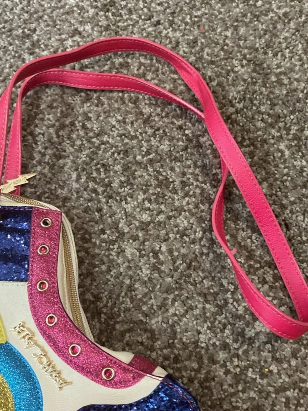 Betsey Johnson Roller Skate Blue Pink Yellow Rainbow Glitter Crossbody Bag Purse - Picture 8 of 12
